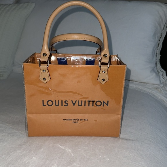 🧡*LV* Louis Vuitton Mini Shopping Bag made into handbag - Picture 3 of 8